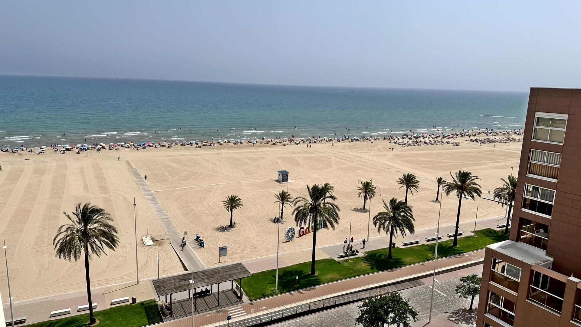 Apartamento -
                        Gandia -
                        4 dormitorios -
                        8 ocupantes